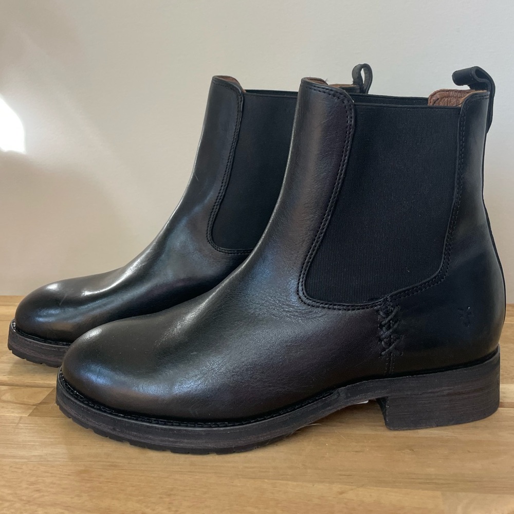 Frye Melissa Chelsea Boot (Women) - Size 8m